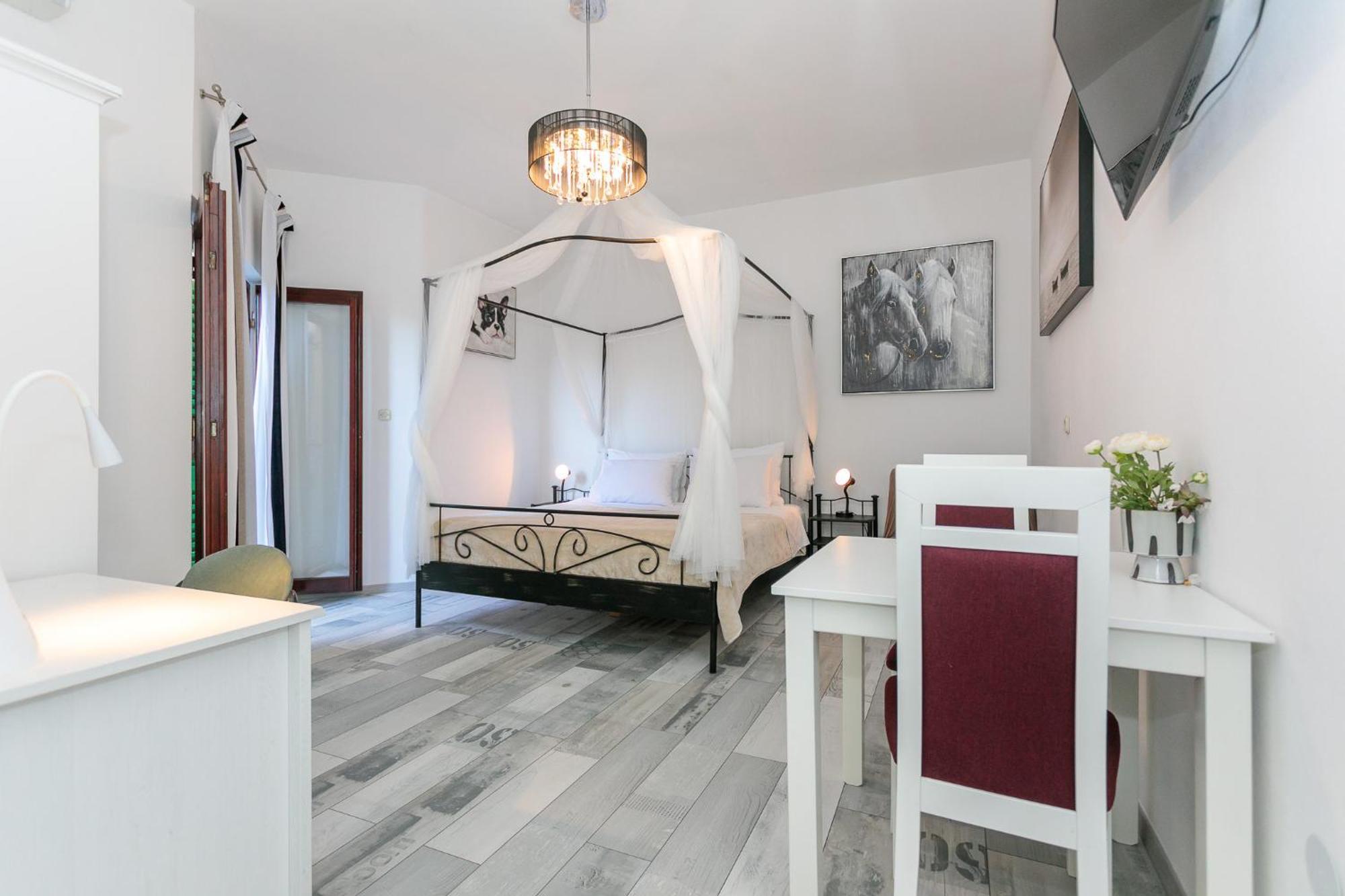 Apartments Delfin Đảo Krk Ngoại thất bức ảnh